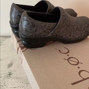 Ladies Shoes by b.o.c
